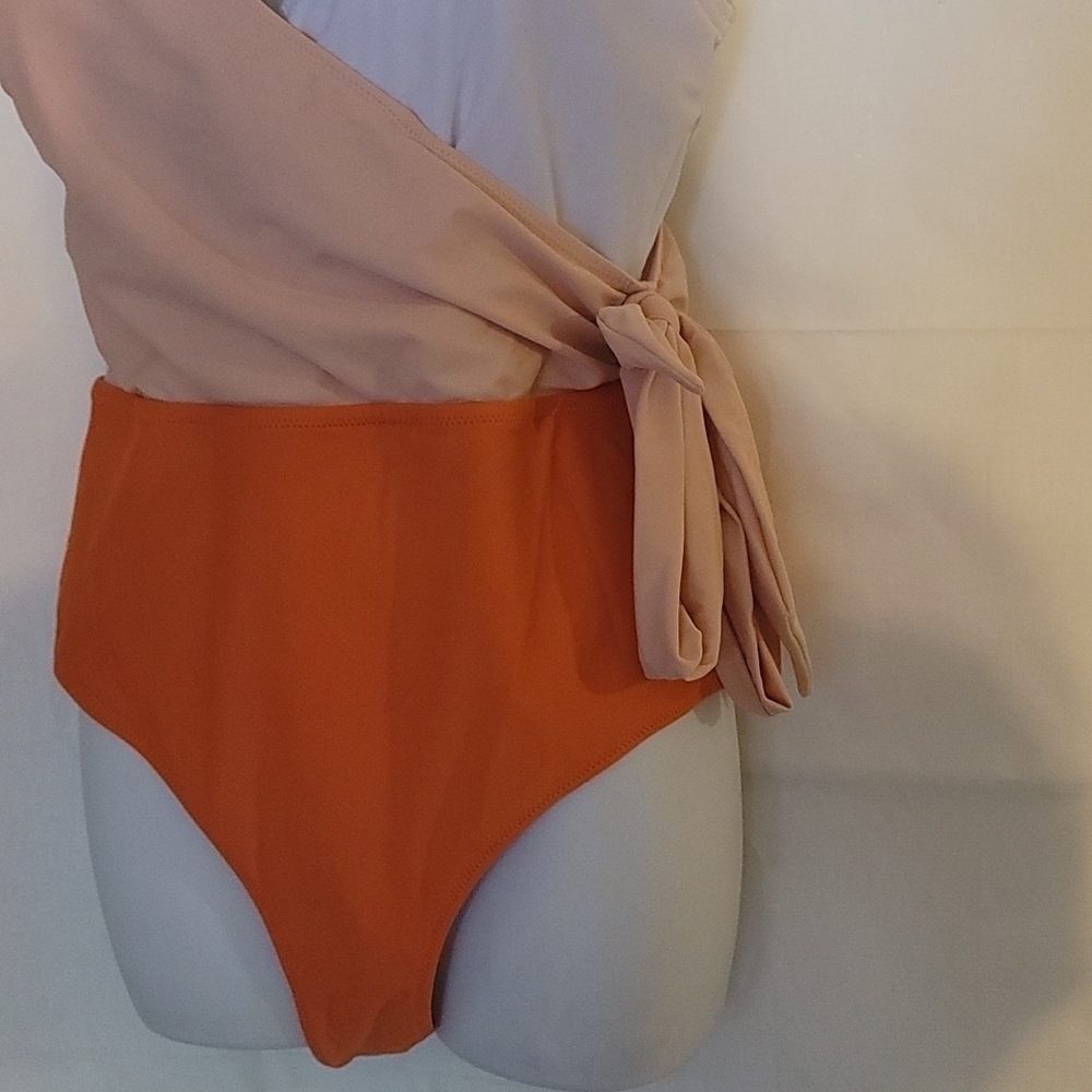 SWIMMSUIT size m - Picture 3 of 7